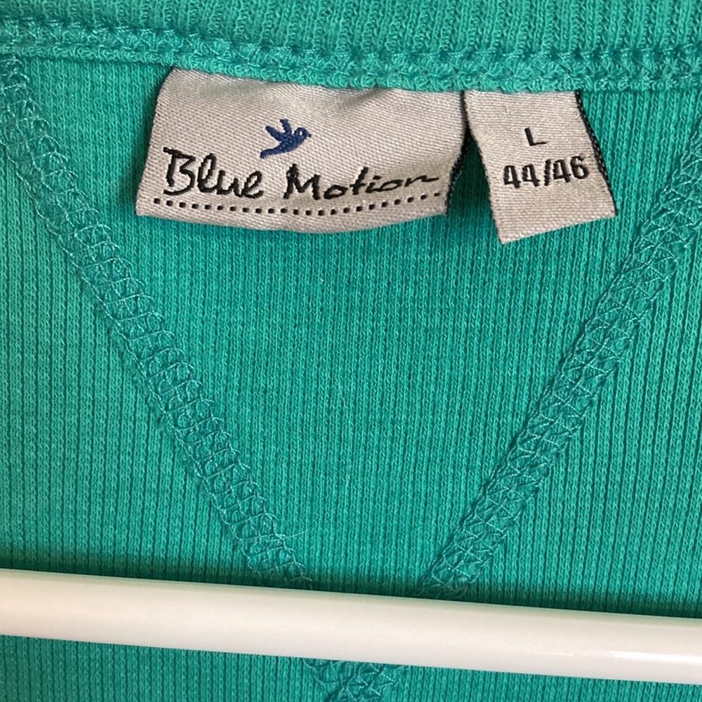 Blue Motion - Picture 2 of 5